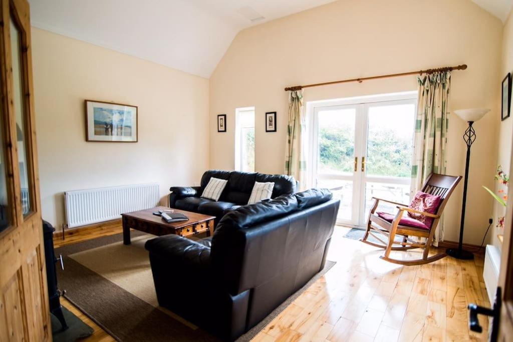 *Spacious Irish Cottage* Fanore 외부 사진