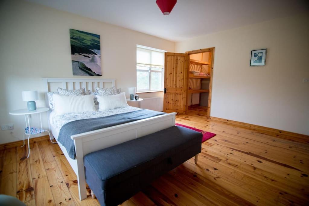 *Spacious Irish Cottage* Fanore 외부 사진