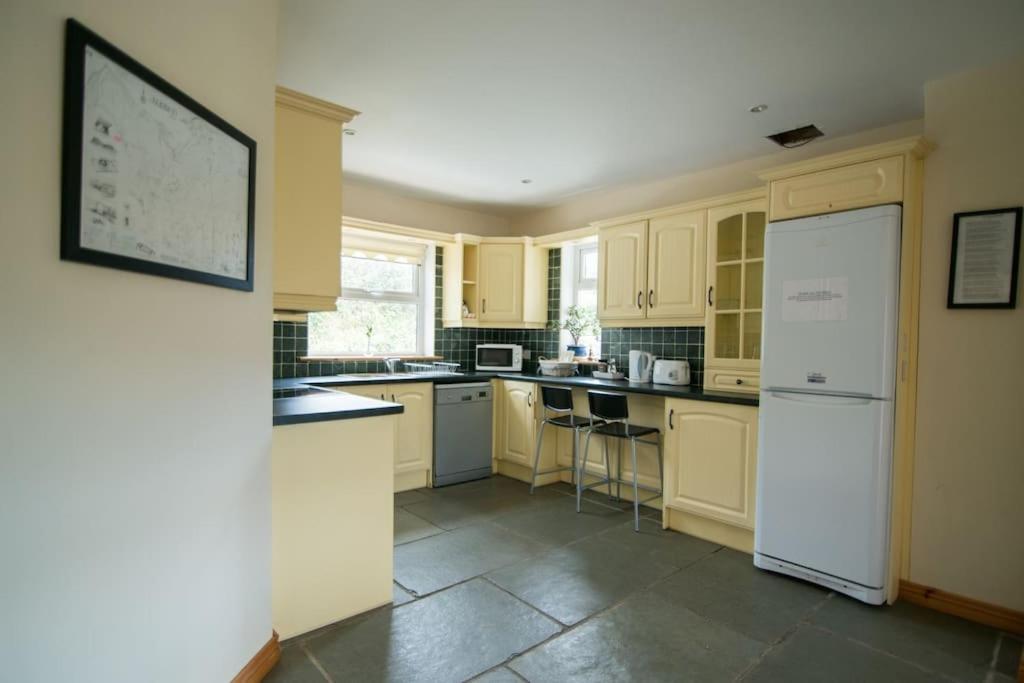 *Spacious Irish Cottage* Fanore 외부 사진
