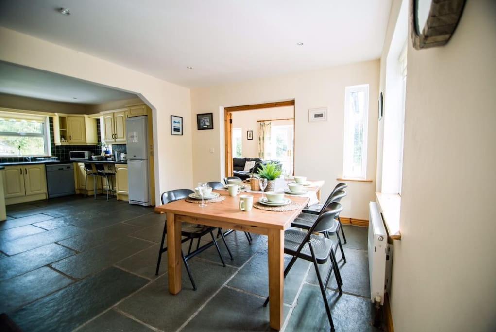 *Spacious Irish Cottage* Fanore 외부 사진
